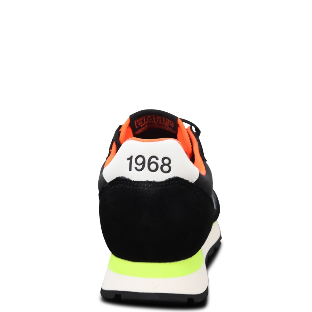 Sneakers  nera  per uomo