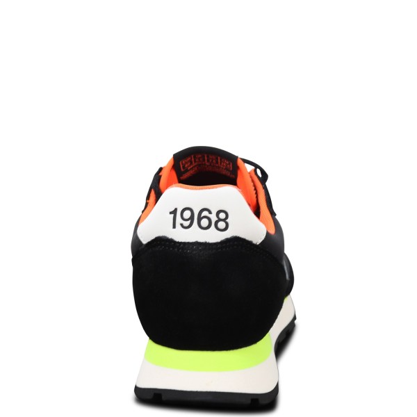 Sneakers  nera  per uomo