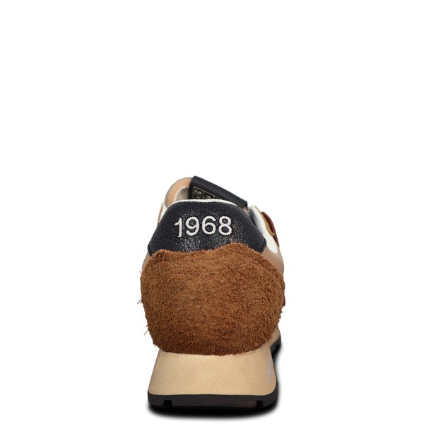 Sneakers marrone con riporti beige per uomo