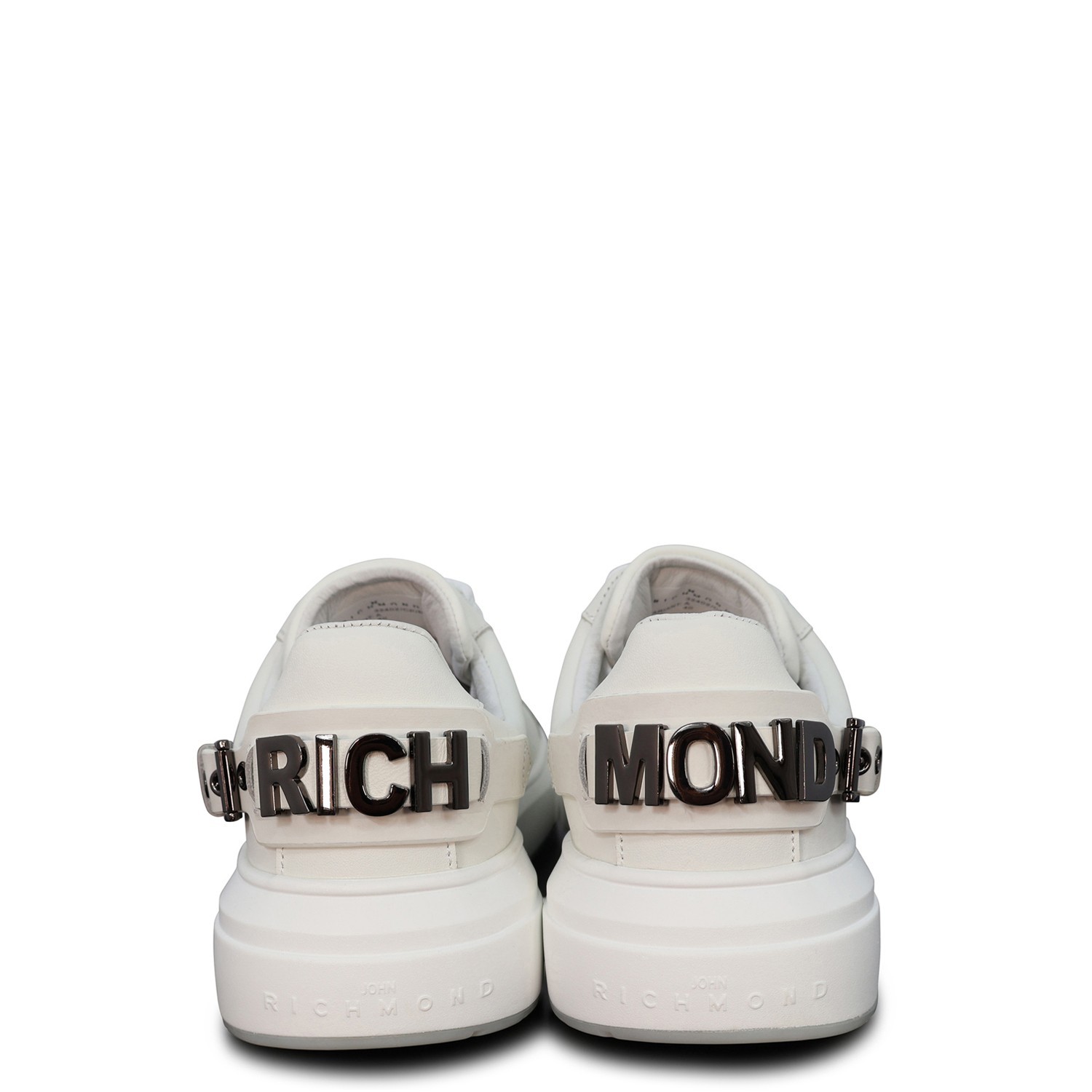 Sneakers bianca con logo in metallo per uomo 2