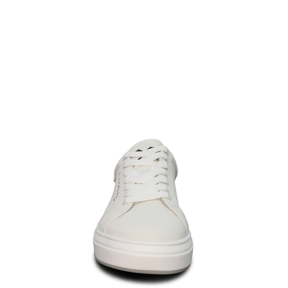 Sneakers bianca con logo in metallo per uomo